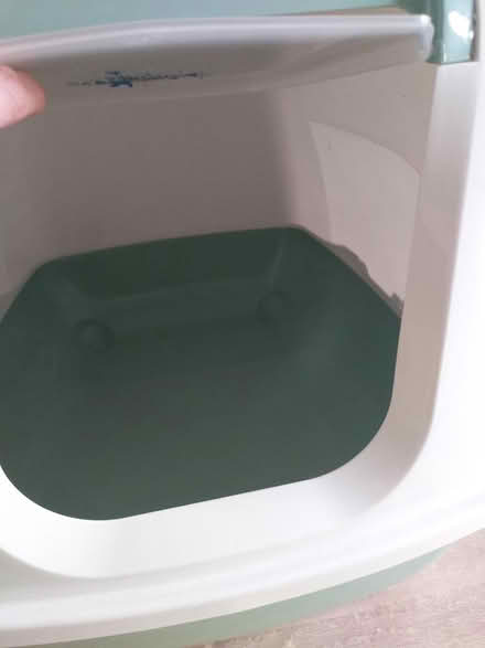Photo of free Unused hooded cat litter tray (Cambridge CB4) #3