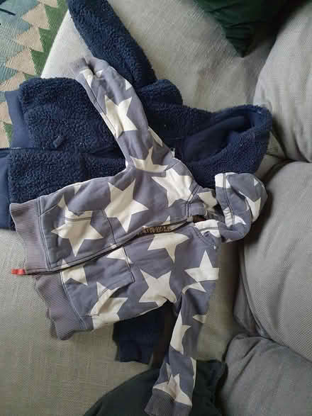 Photo of free Two kids zip up hoodies (Fishponds) #1