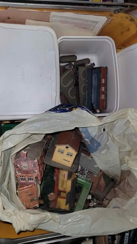 Photo of free Old 'N' gauge trains (Adlington PR7) #1