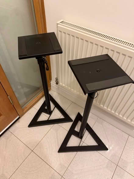 Photo of free Speaker stands (UB6) #1