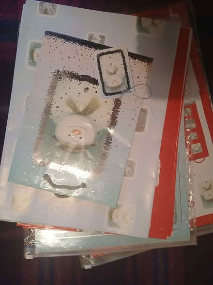 Photo of free Snowman gift wrap (Willington DL15) #1
