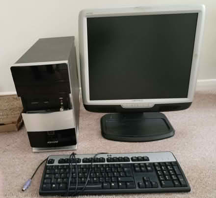 Photo of free Desktop computer, with monitor and keyboard (Chesham HP5) #1
