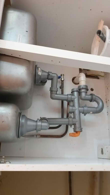 Photo of free Franke sink, used, generous size (Dunstable LU6) #4