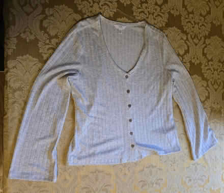 Photo of free Light Gray Long Sleeve (Time&Tru L) (West 7th) #1