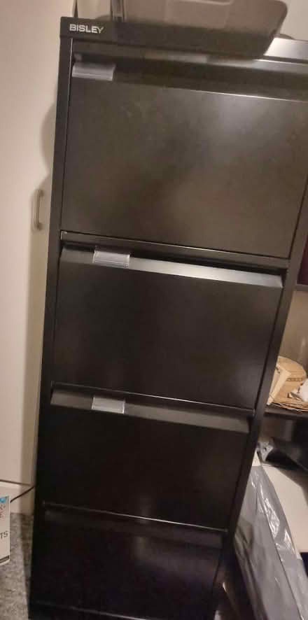 Photo of free 4 drawer metal filing cabinet (SE4) #1