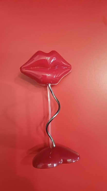 Photo of free Photo stand (Bradbourne Lakes TN13) #1