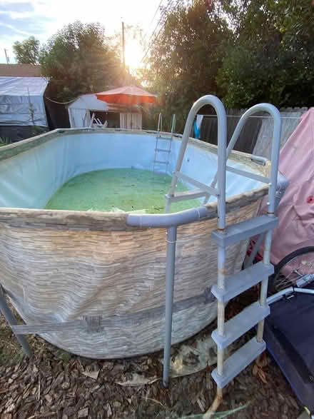 Photo of free Pool (You take apart / remove ) (Med center/ oak park) #1