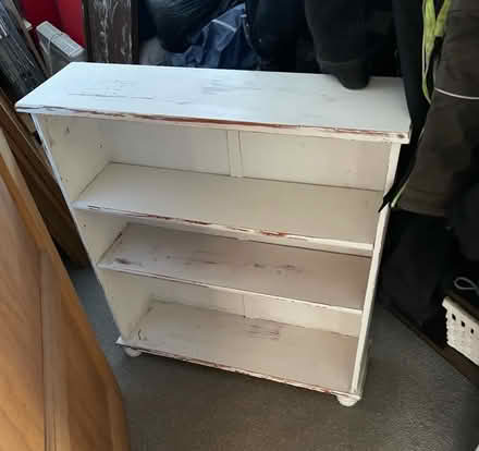 Photo of free Bedroom furniture shabby chic (Bussage GL6) #2