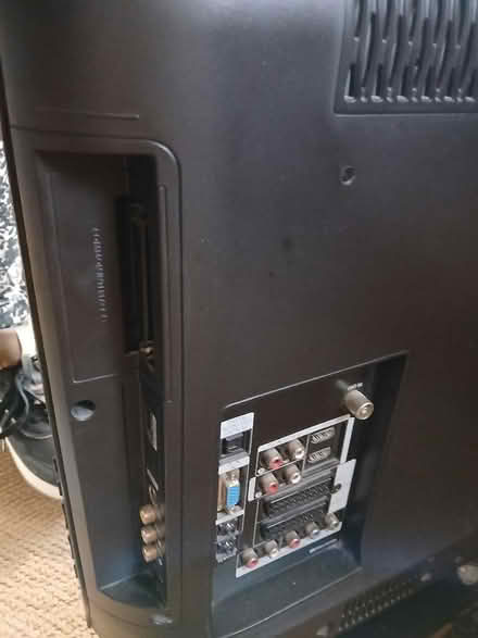 Photo of free 26" Samsung TV (Parkwood Rainham ME8) #2