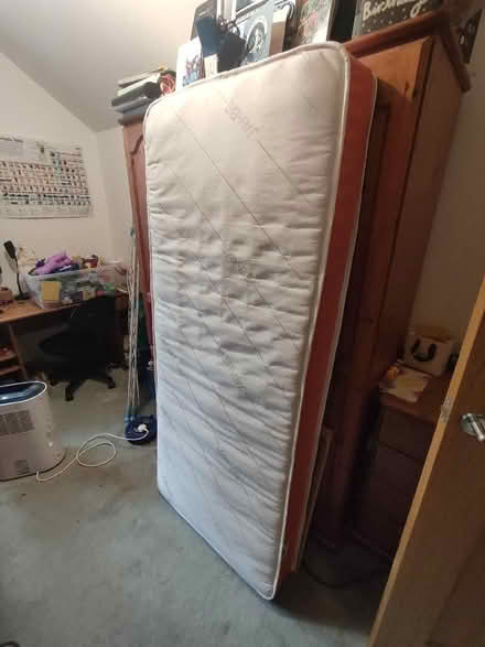 Photo of free Shorty mattress (Micklefield HP13) #1