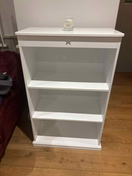 Photo of free White children’s bookshelf (Hertford SG13) #1
