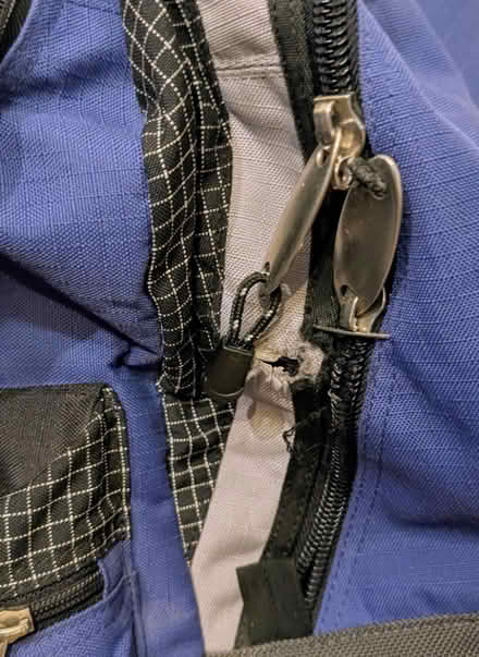 Photo of free Large Snow and Rock Ski Luggage (TW9) #3