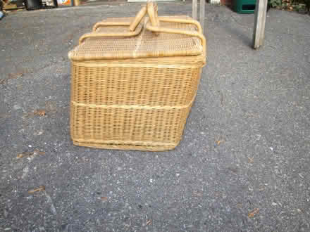 Photo of free wooden basket with a lid (Old Ottawa South) #1