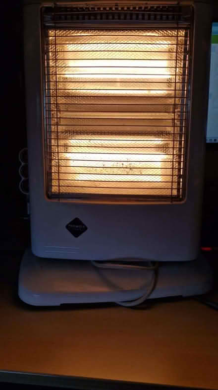Photo of free White Halogen Heater - 1 Bar Is Not Working (Fernhill G45) #1