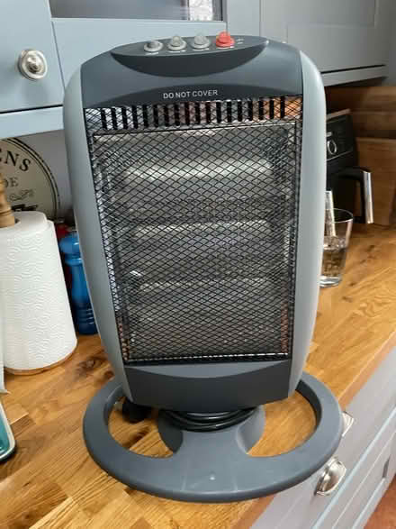 Photo of free Oscillating heater (Bussage GL6) #1