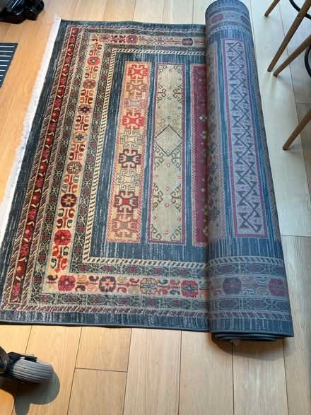 Photo of free Rug (Winthorpe) #1