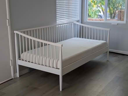 Photo of free Twin size white daybed (East Santa Clara) #1