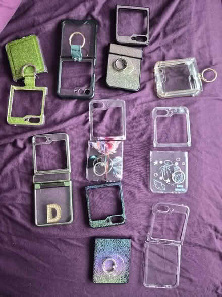 Photo of free Samsung Flip 5 cases (HA7) #1