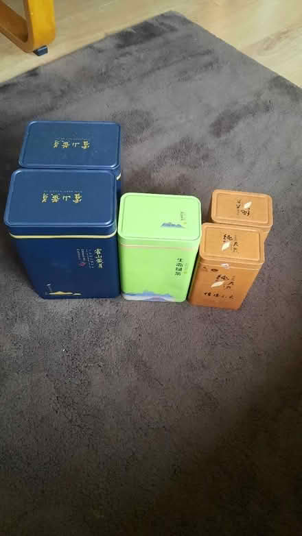 Photo of free Empty tea tins (Rose Hill OX4) #1