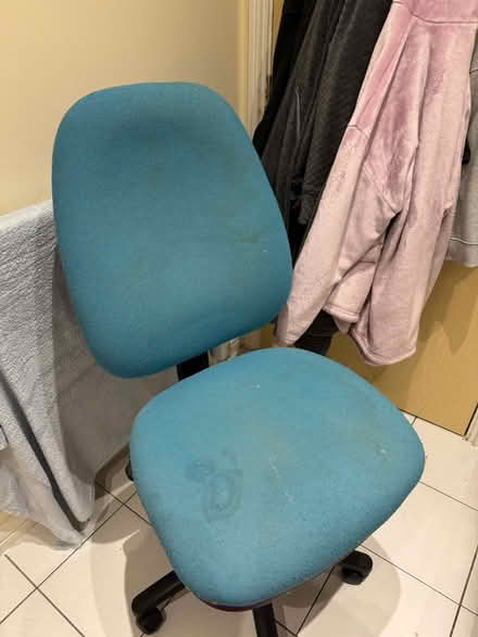 Photo of free Blue desk chair (Fallowfield) #1
