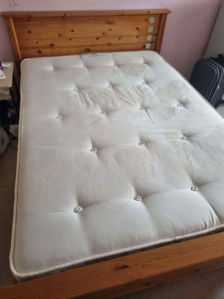 Photo of free Double mattress (North Cheam SM3) #1