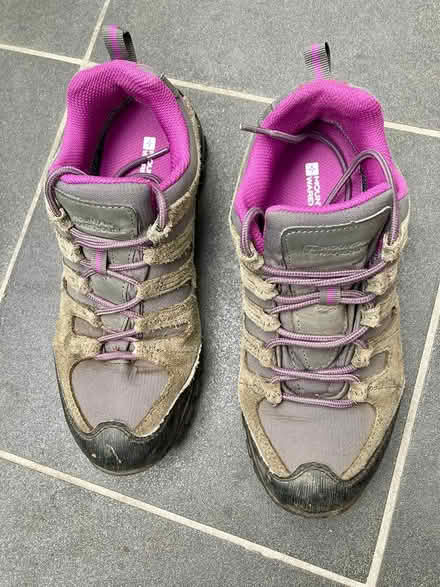 Photo of free Women's walking shoes size 4 (Congleton town CW12) #2