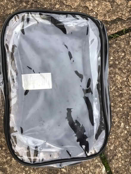 Photo of free bag , sunglasses (rh4 1ut) #2