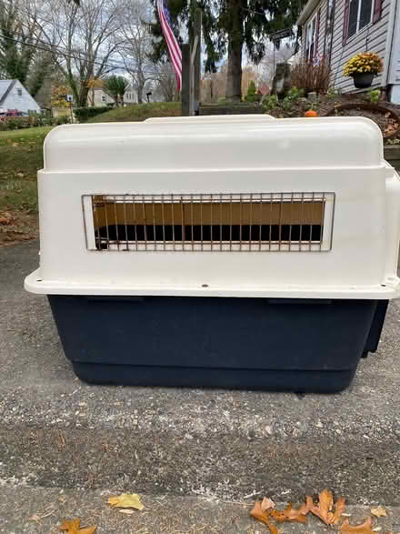 Photo of free Medium/Large Dog Crate (Media, 19063) #2