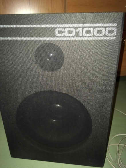 Photo of free speakers (Cromford DE4) #2