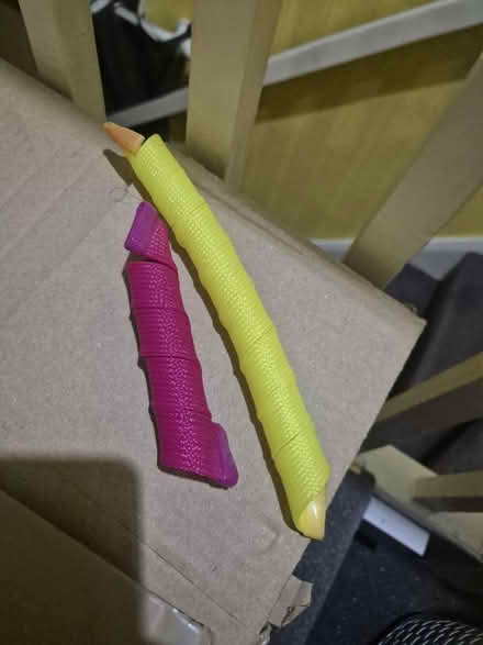 Photo of free bag of tight heatless curlers (Hayes UB3 2) #2
