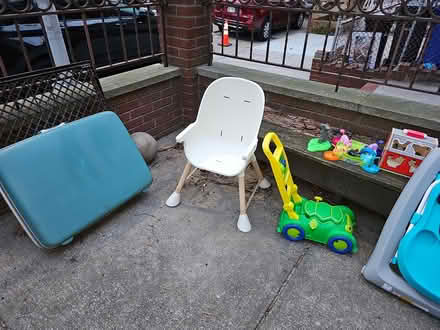 Photo of free VARIOUS Pick Up Sunnyside Queens (Sunnyside 48th Street) #1