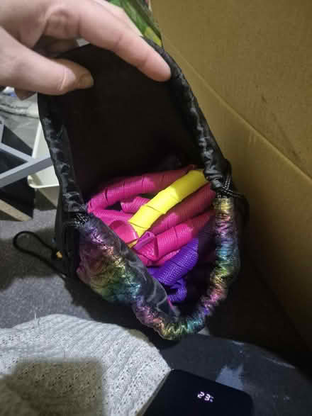 Photo of free bag of tight heatless curlers (Hayes UB3 2) #1