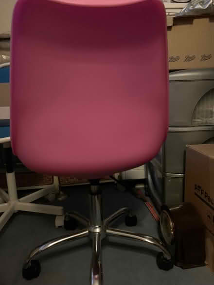 Photo of free Office type swirl chair (Childwall L18) #1