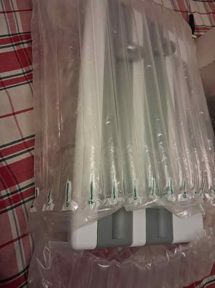 Photo of free kitchen roll holder & dispenser (LU2, Luton) #2