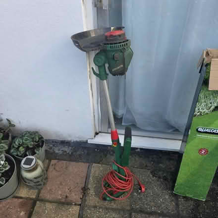 Photo of free Garden Trimmer (Colliers Wood SW19) #1