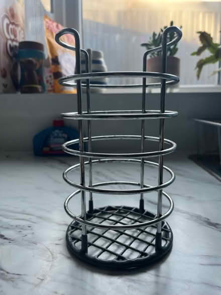 Photo of free Utensil holder (Grangetown CF11) #1