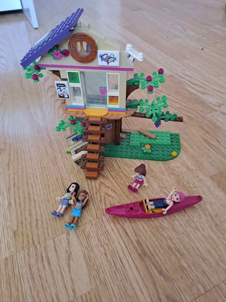 Photo of free Lego friends treehouse (Cubbington CV32) #1