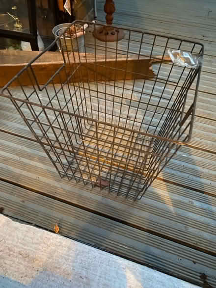 Photo of free Metal waste paper basket (East dulwich) #1