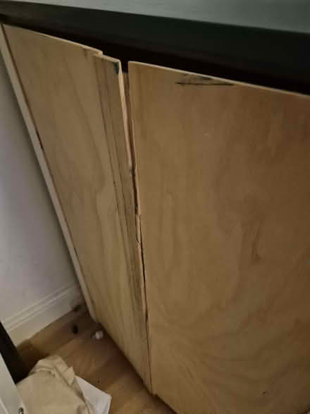 Photo of free Green and white chest of drawers (Walthamstow E17) #4