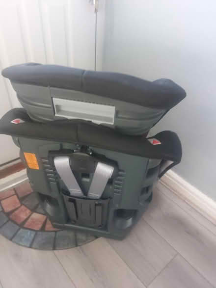 Photo of free Britax car seat (Huyton L36) #3