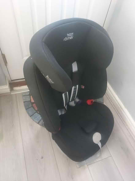 Photo of free Britax car seat (Huyton L36) #2