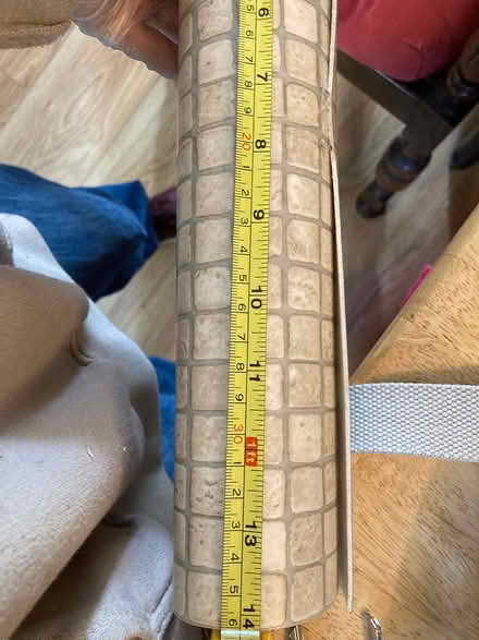 Photo of free Rolls of wallpaper and vinyl floor (Norbury SW16) #4