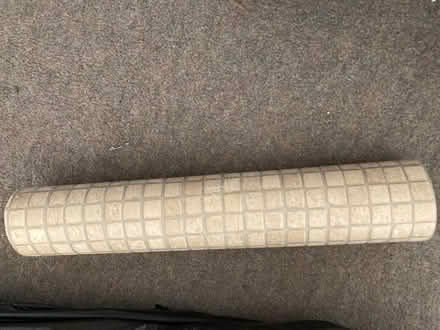 Photo of free Rolls of wallpaper and vinyl floor (Norbury SW16) #3