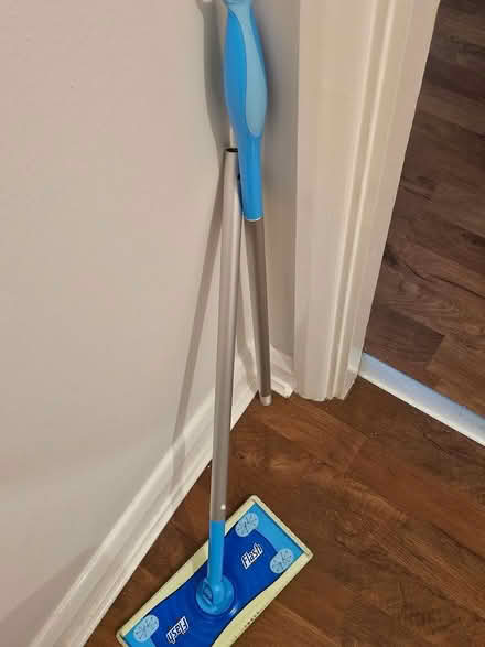 Photo of free Flash mop (Lochend EH7) #1