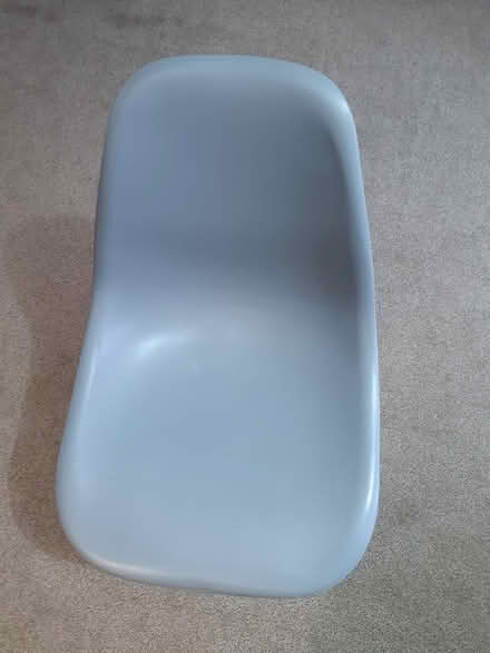 Photo of free 4 x Plastic Chairs (Bury BL8) #3