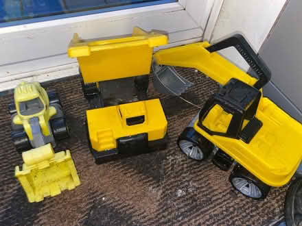 Photo of free Diggers (Markyate AL3) #1