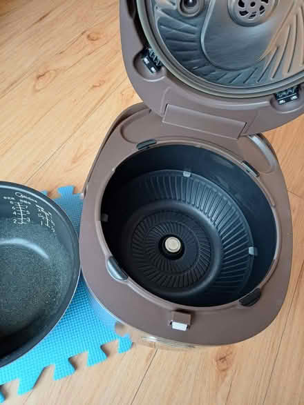 Photo of free Rice Cooker without the power cord (Beaufort Park, NW9) #2