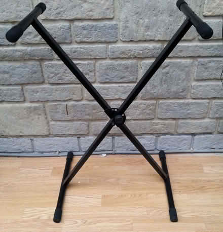 Photo of free X Frame keyboard stand. (Bawdrip TA7) #1