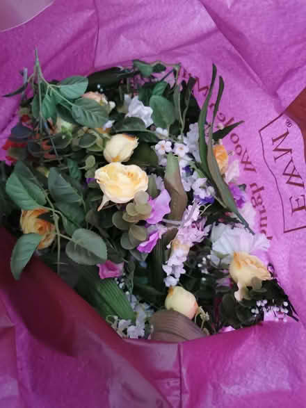 Photo of free Artificial flowers (Brandwood End B14) #2