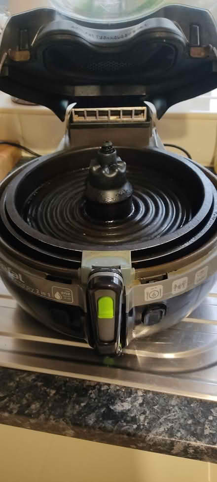 Photo of free Tefall actifry 2 in 1 (HR4 whitecross) #2